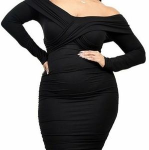 Plus size black dress